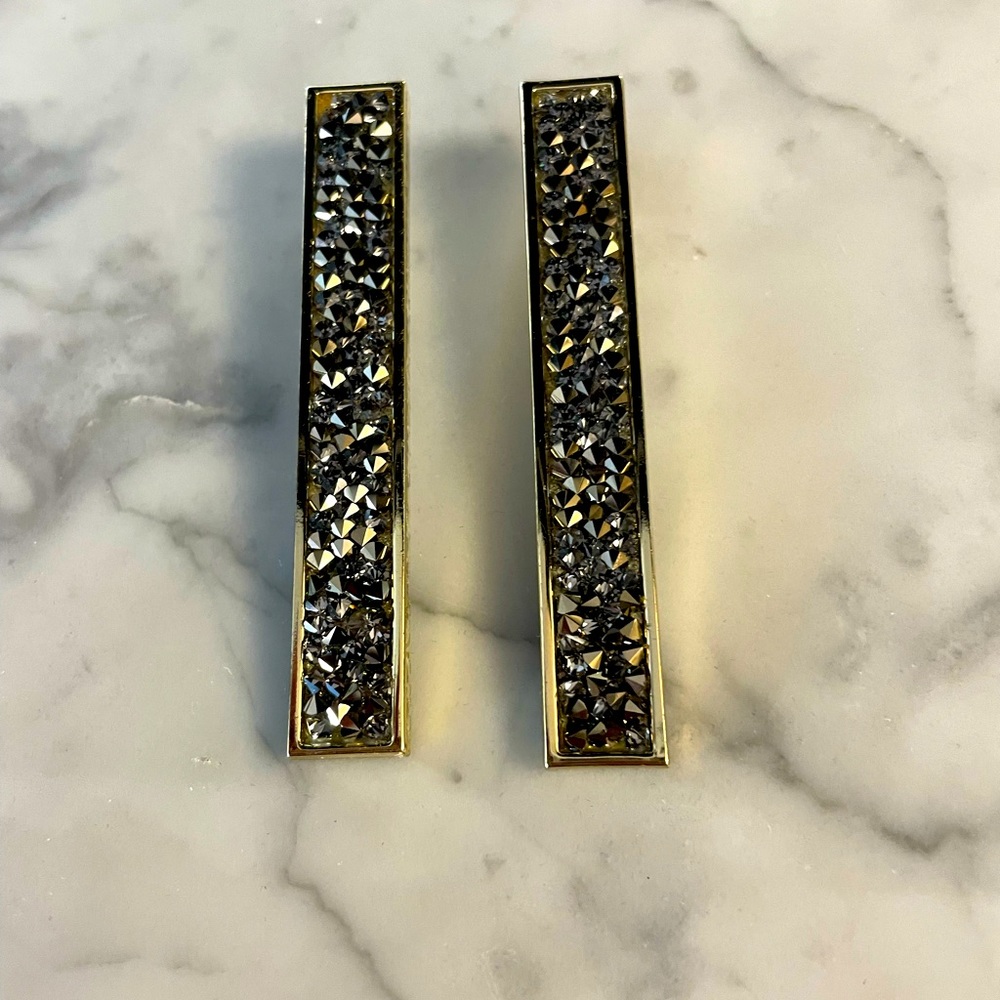 Noir earrings